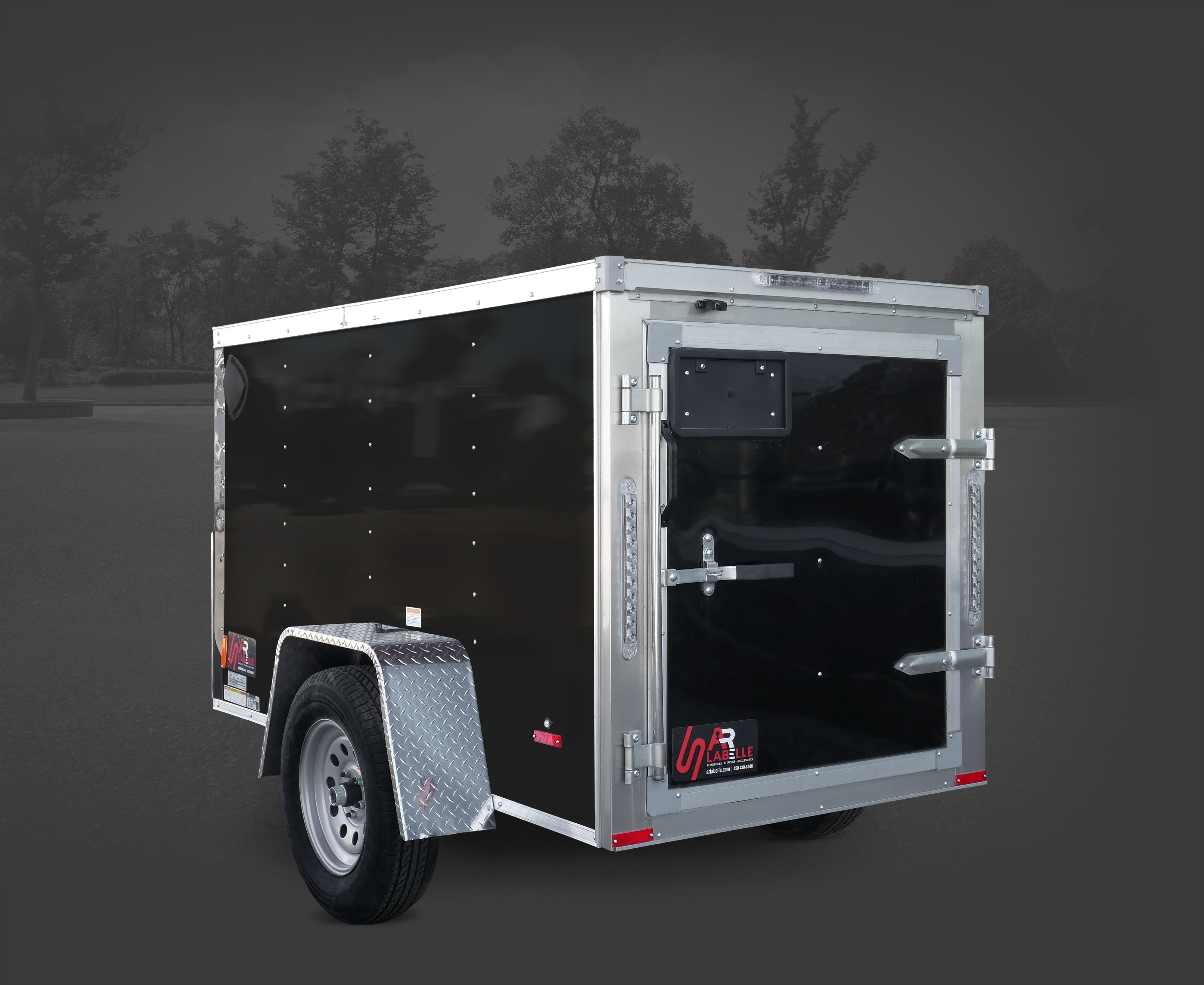 4x8 Enclosed Trailer