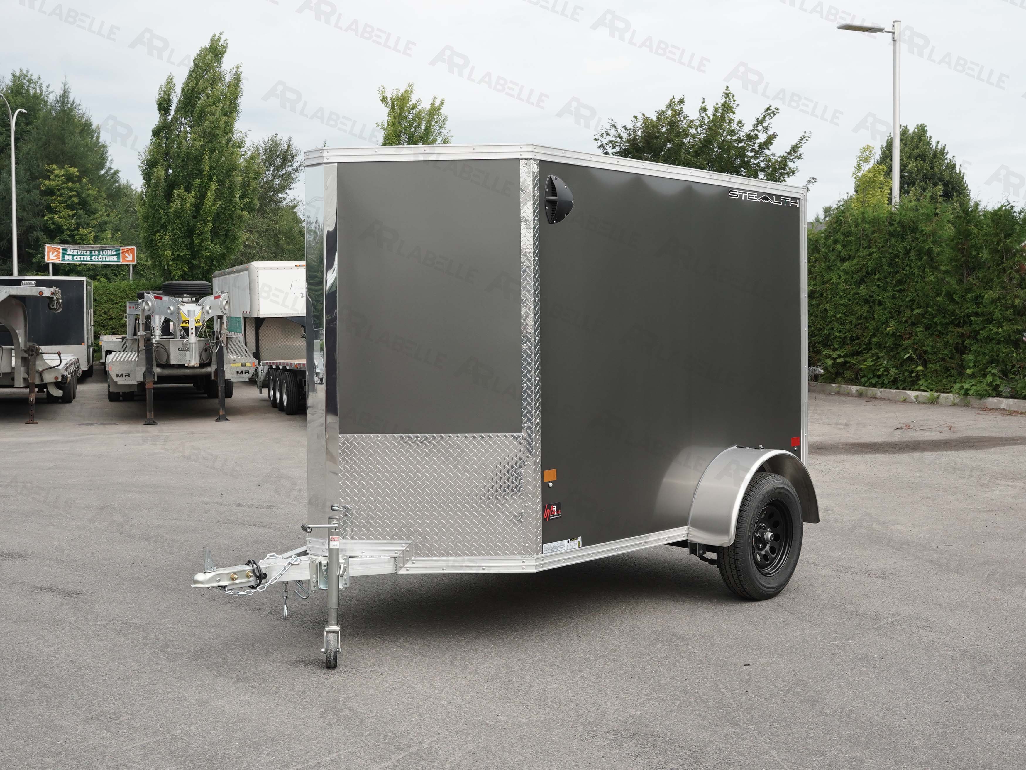 Stealth 5x8