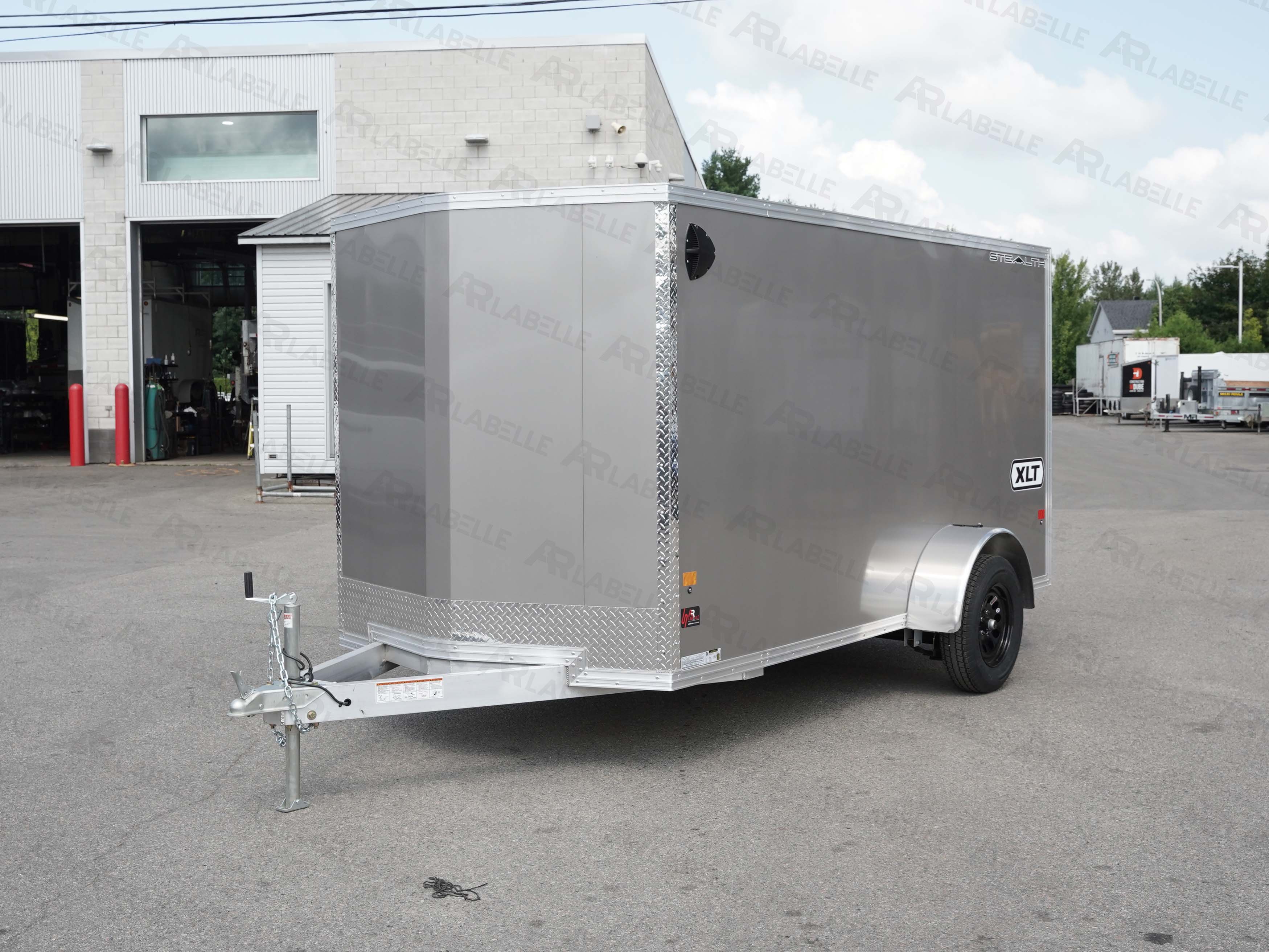 Stealth 6x12 - XLT